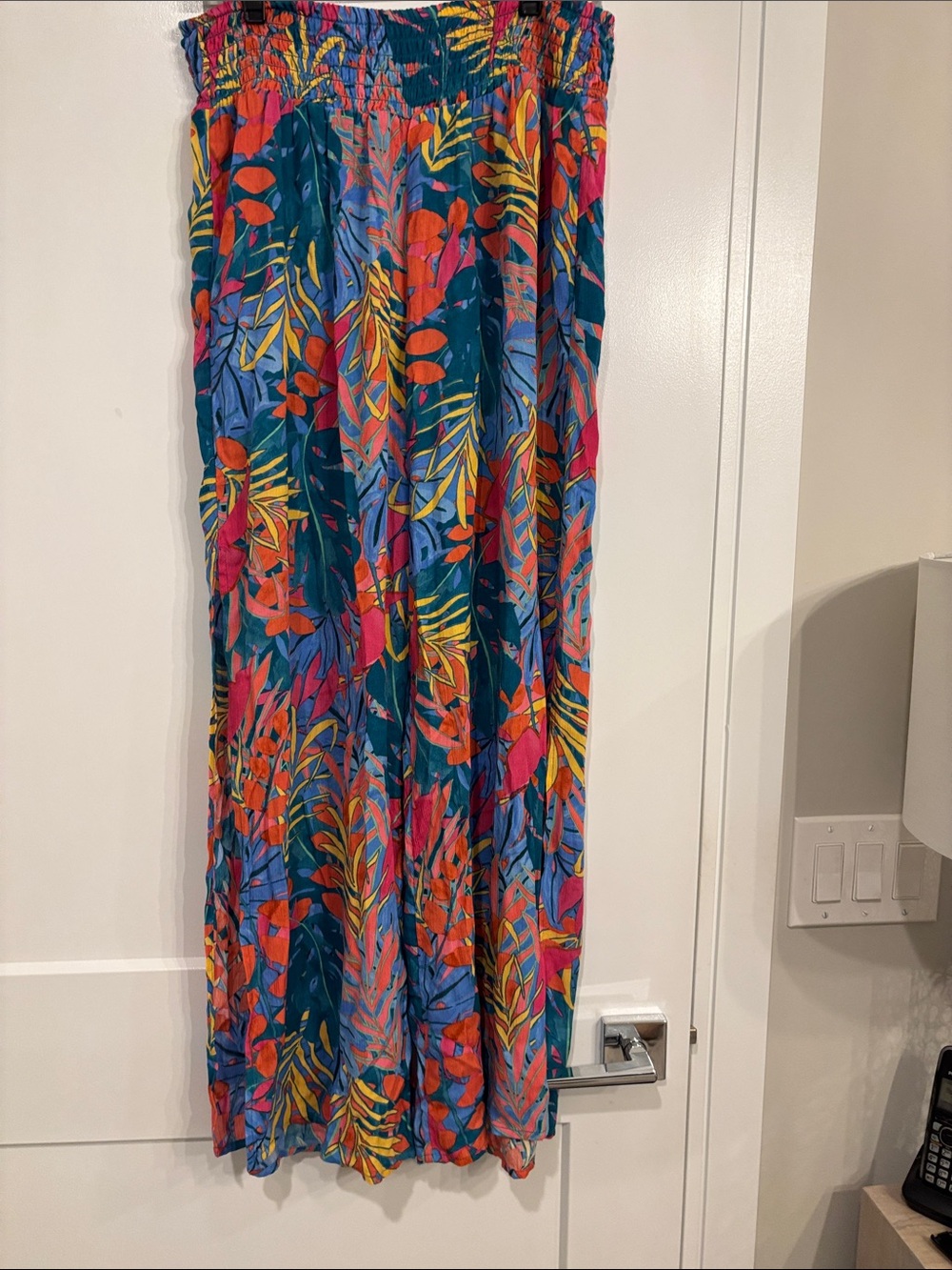 Vibrant Tropical Print  coverup or fun pant